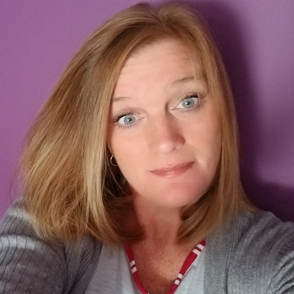 Meet your Posher, Melissa - Picture 1 of 1